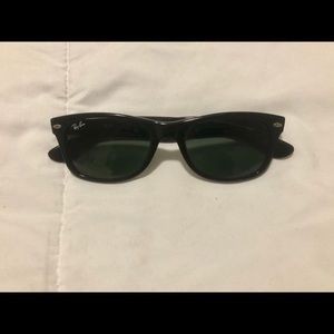 Ray-Ban Sunglasses Black